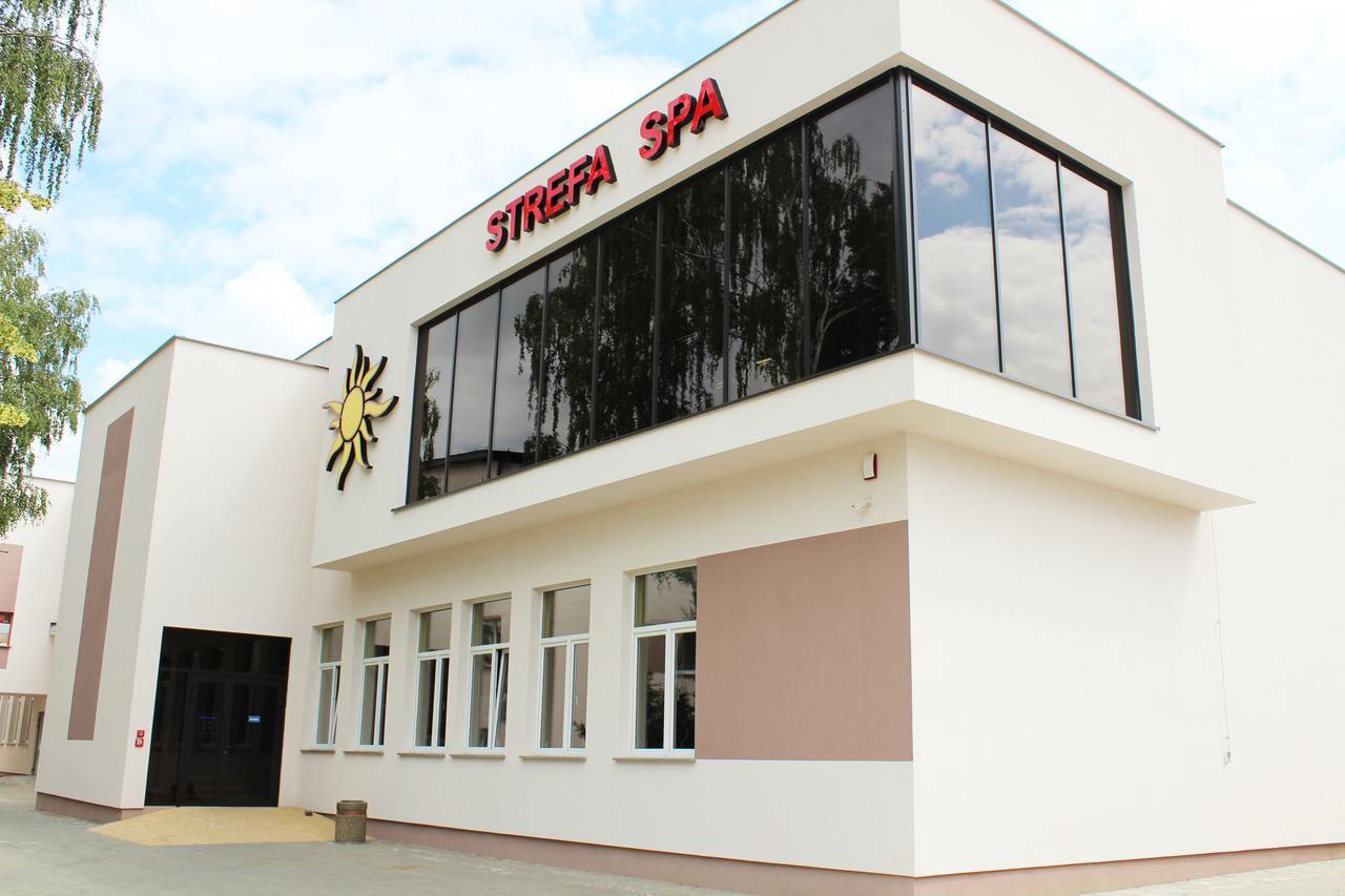 Hotel - Restauracja "Sloneczna" Яроцин Экстерьер фото